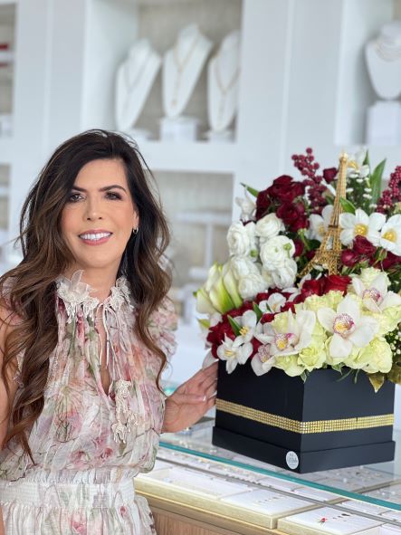 La venezolana Paula Dos Santos y su firma de joyas La Francia conquistan Miami