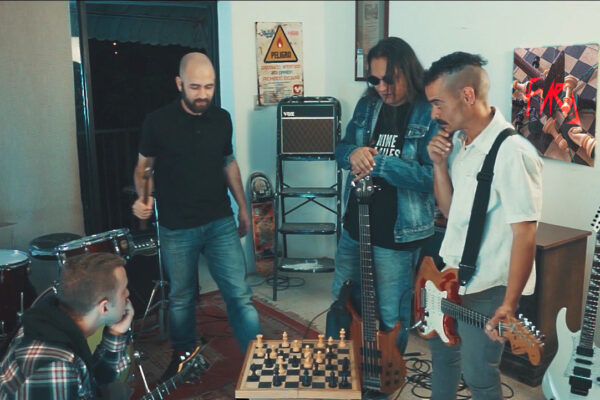 Nueve Noventa lanzó su primer videoclip al son de la «FURIA»