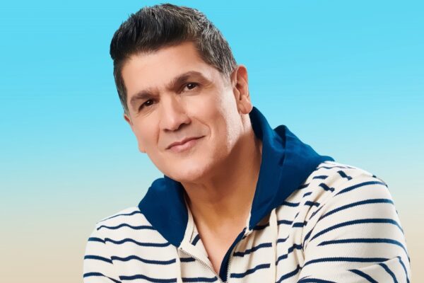 Eddy Herrera estrena el video de su éxito “Si yo se lo pido”