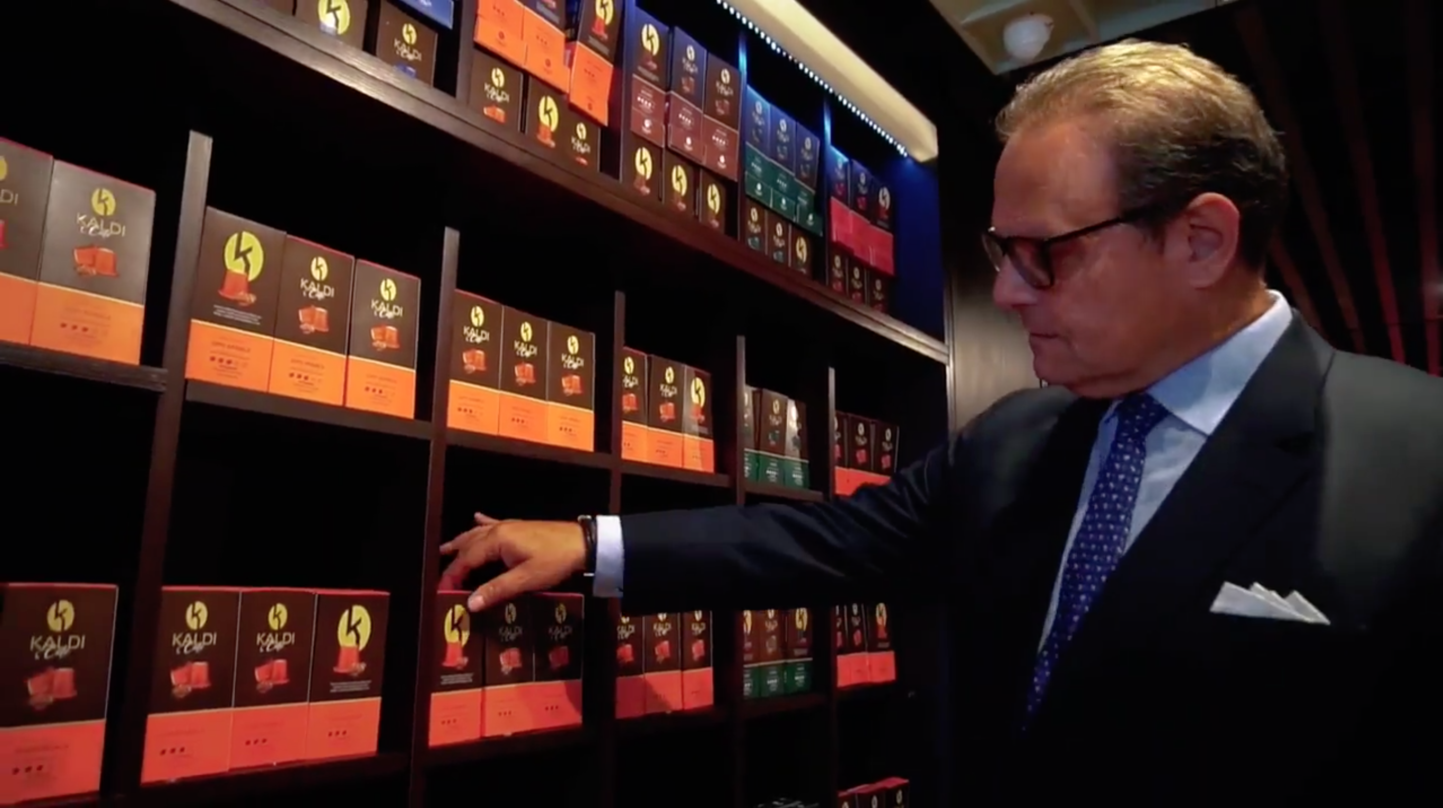 CAFÉ KALDI DA BIENVENIDA A EDUARDO RODRIGUEZ GIOLITTI COMO SU EMBAJADOR