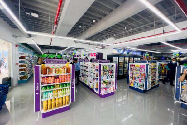 FARMAVALOR INAUGURA SU NOVENA TIENDA EN EL SURESTE DE CARACAS