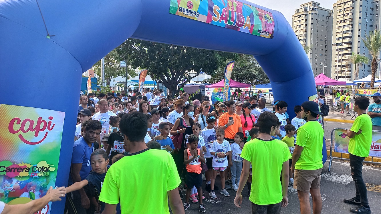 Niños celebraron su Día en la Carrera Color Chamos