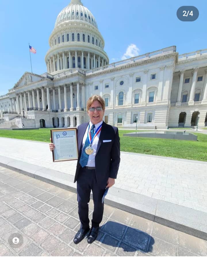 Víctor Cámara recibió importante reconocimiento en Estados Unidos