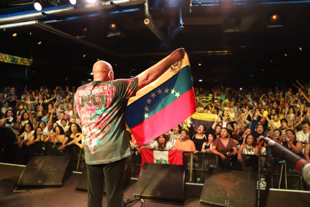 Sigue la celebración por los 50 Años de carrera artística del «Sonero del Mundo», Oscar D’ León