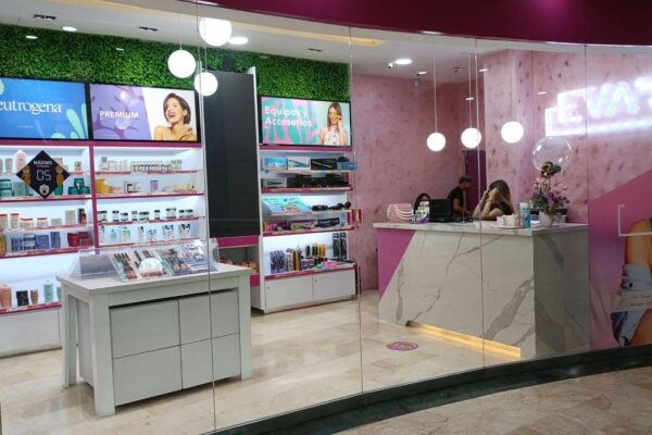 Eva’s celebra la belleza de las venezolanas en su mes aniversario