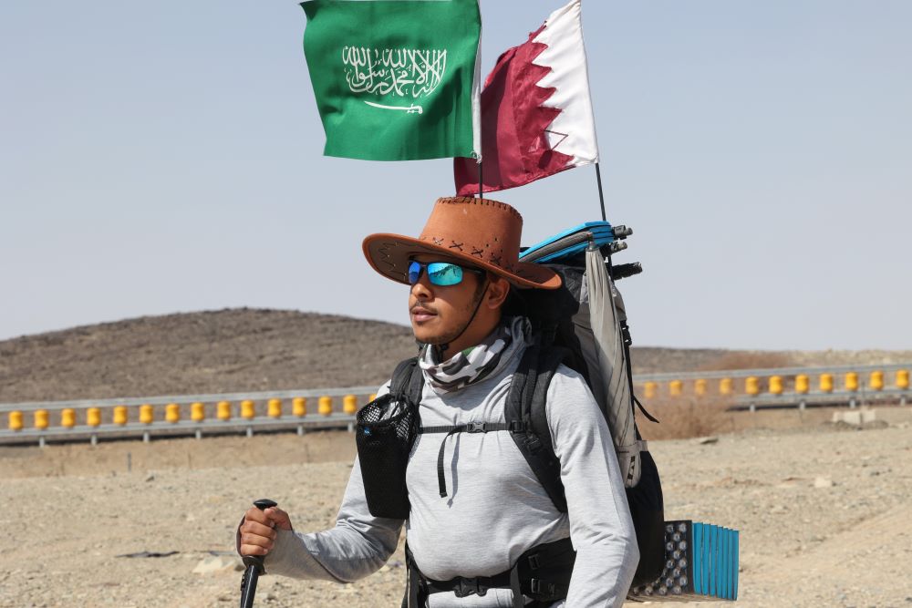 Para un aficionado saudita, el camino a la Copa del Mundo es una caminata por el desierto