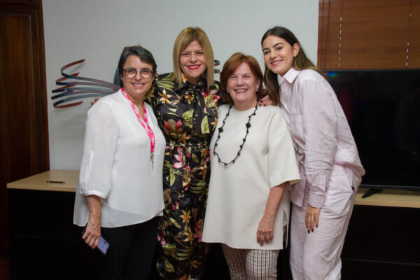 Ana Ascanio Couture & SenosAyuda: Una alianza emblemática por quinto año consecutivo salvando vidas
