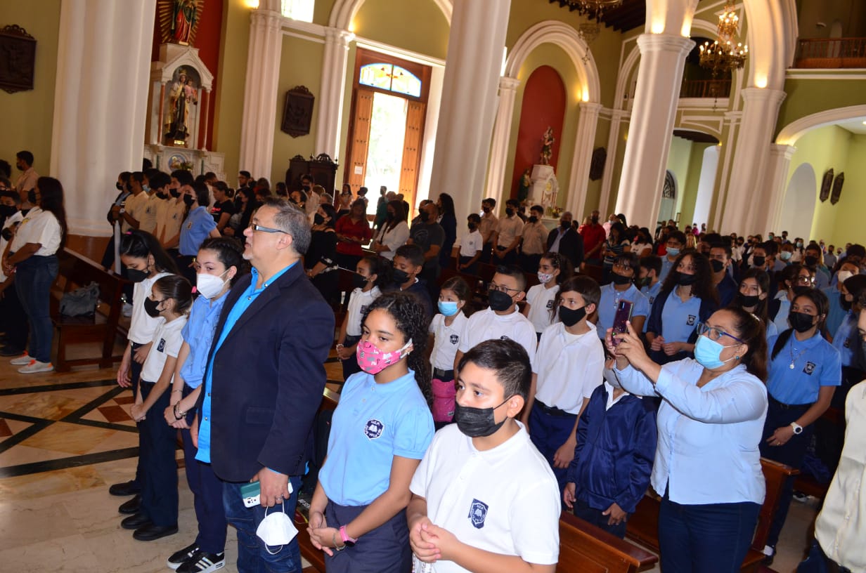 Colegio Julio Velutini da inicio al Año Escolar