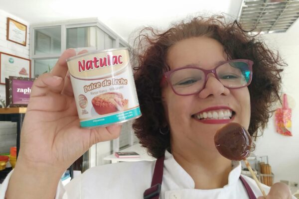 SORPRENDE A TU HIJO  CON UNA CHUPETA DE DULCE DE LECHE
