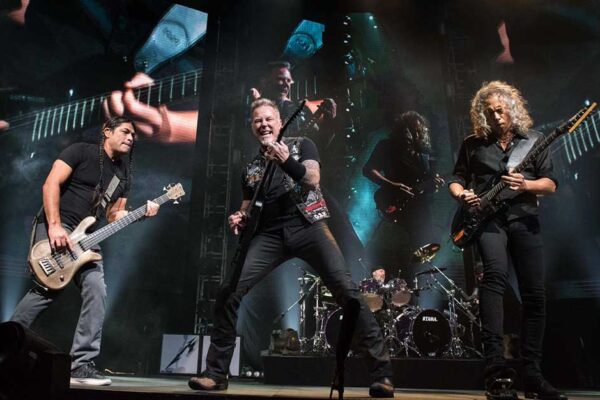 Metallica anuncia nuevo álbum y gira mundial