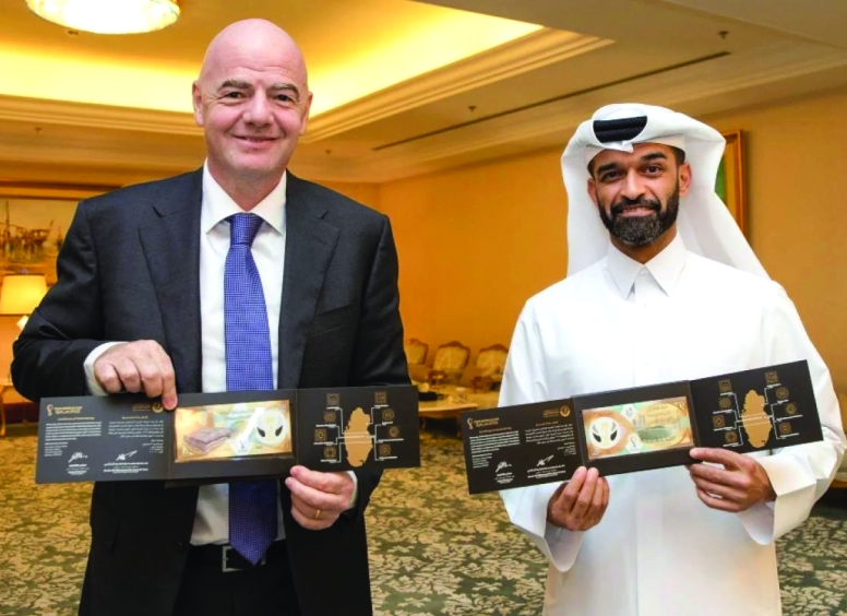 Qatar presenta billete conmemorativo QR22 y monedas para la Copa del Mundo