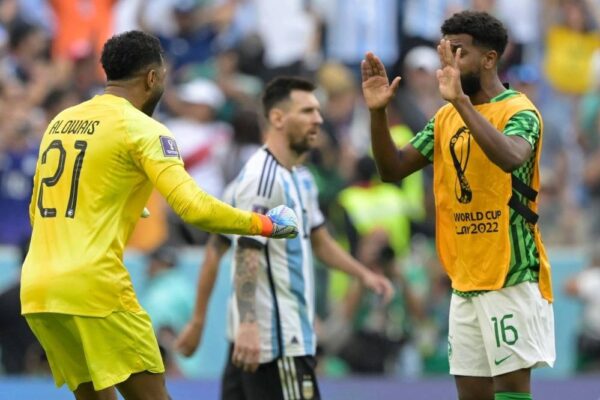 Arabia Saudita sorprende a la Argentina de Messi en el Mundial y le gana 2-1