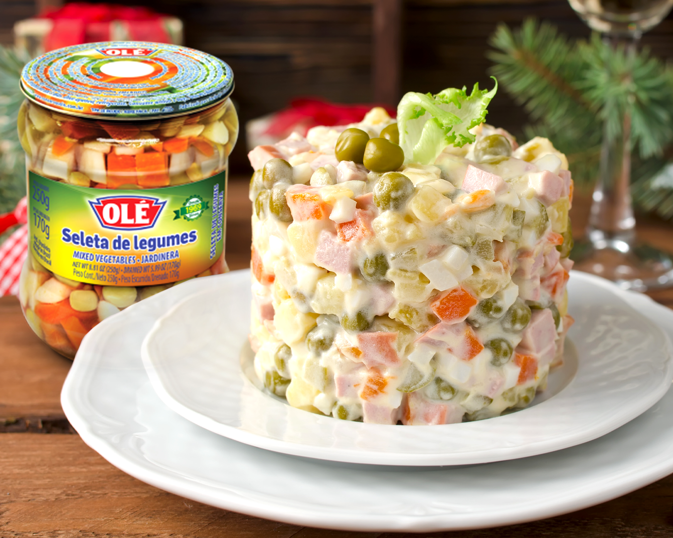Nos preparamos para las fiestas decembrinas con una deliciosa ensalada de gallina  a lo Olé