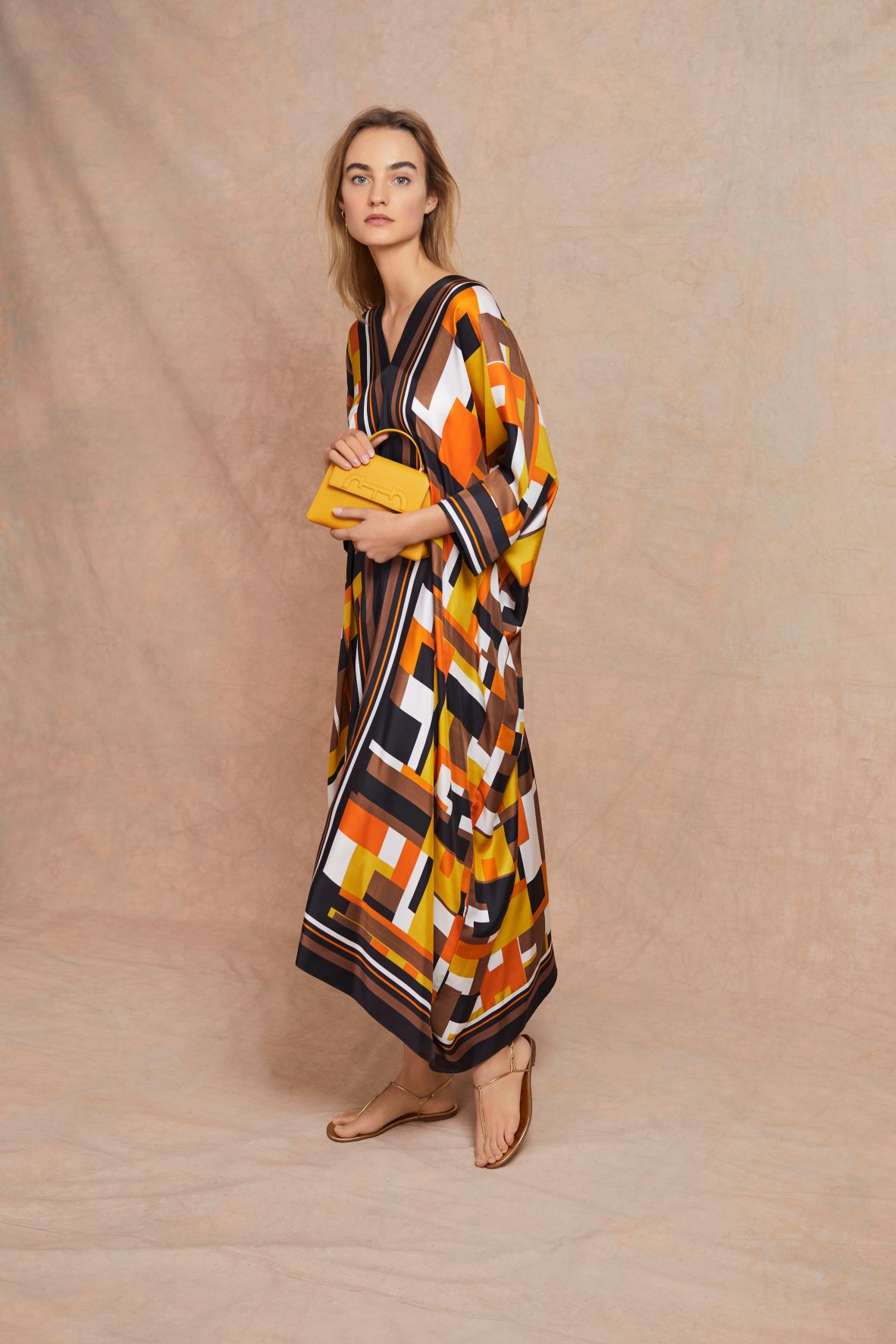CH CAROLINA HERRERA COLECCIÓN PRE-SPRING 2023