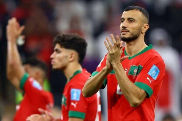 El capitán de Marruecos, Romain Saiss, atribuye su excelencia al alto espíritu de lucha de los jugadores