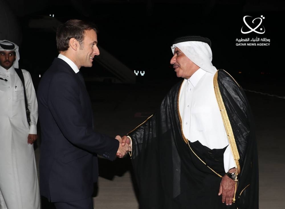 Macron llega a Doha