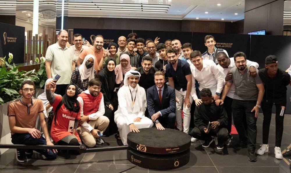 Emir de Qatar se reúne con aficionados de la iniciativa »FIFA Qatar 2022 para Todos»