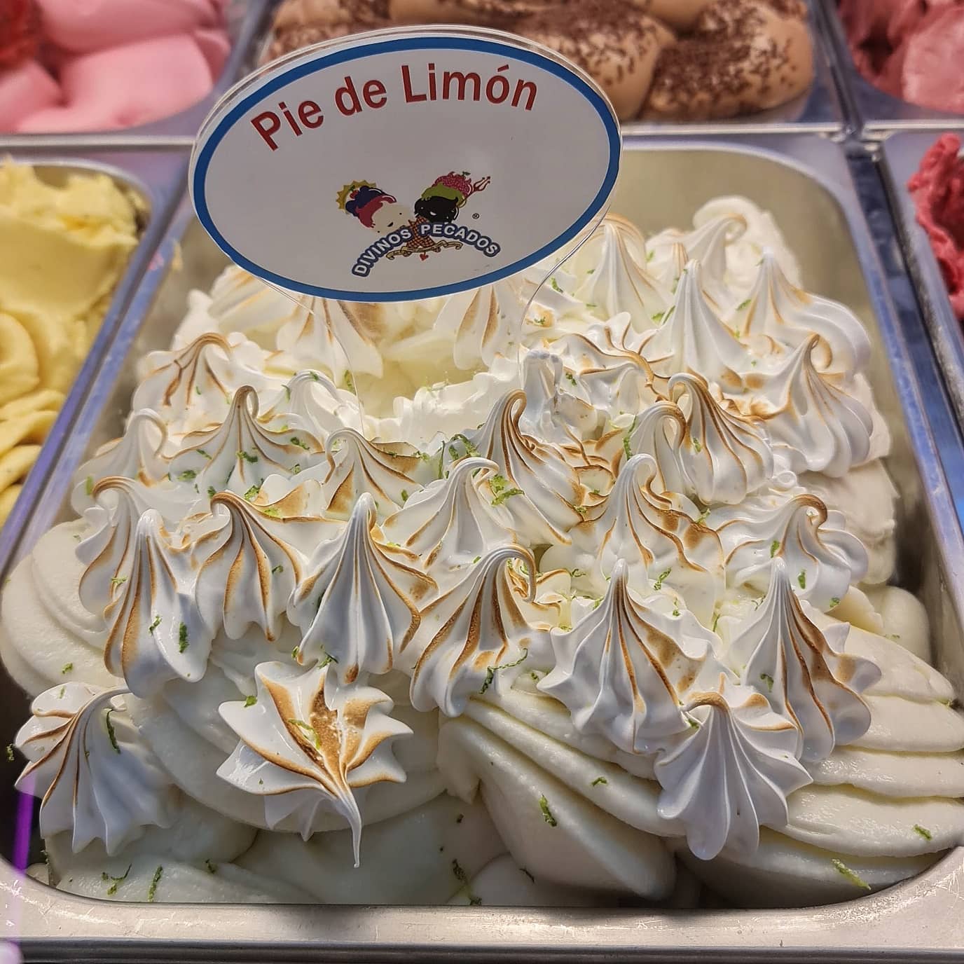 Después del gran éxito en San Valentín, Divinos Pecados te ofrece un festival de colores y sabores para Carnaval