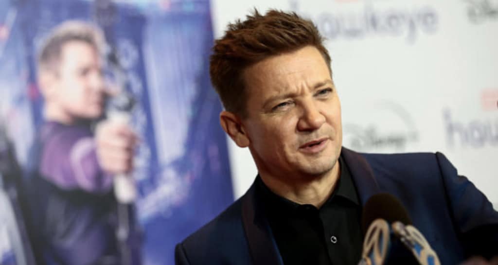 Jeremy Renner describe el accidente del quitanieves: «Fue mi error y lo pagué»