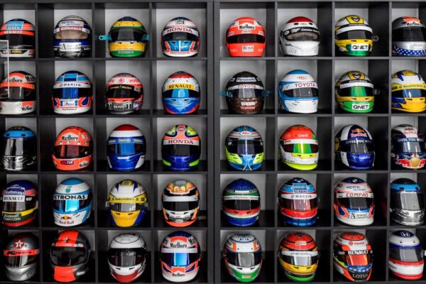 Después del Gran Premio de F1, Bahréin recurre a la producción de cascos