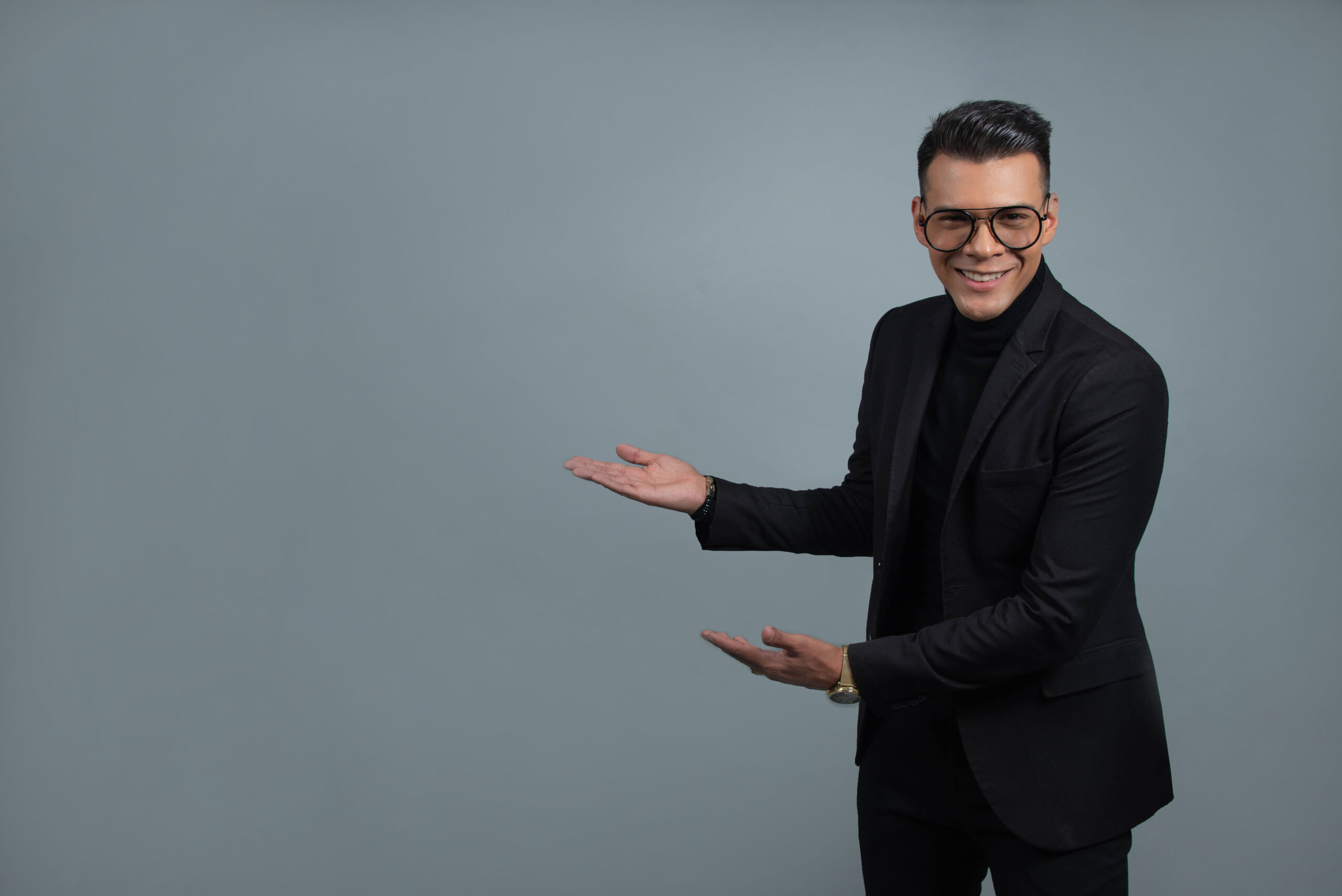 Nano Catanaima es un joven animador con talento y carismsa