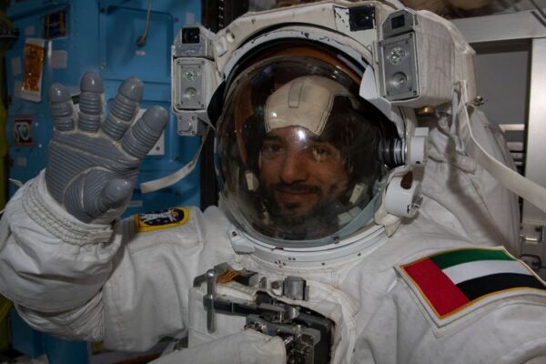 La arriesgada caminata espacial de Al Neyadi será el 28 de Abril