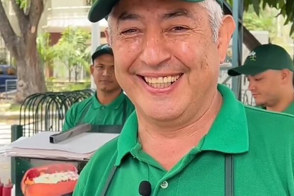Plumrose llenará Caracas de actividades sorpresas para celebrar el Día del perro caliente