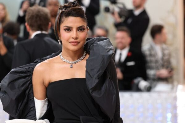 Priyanka Chopra Jonas lució un collar valorado en 25 millones de dólares de Bulgari en la Met Gala