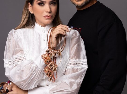 EL ORFEBRE WALID CHEBLY RINDE TRIBUTO A LAS MADRES