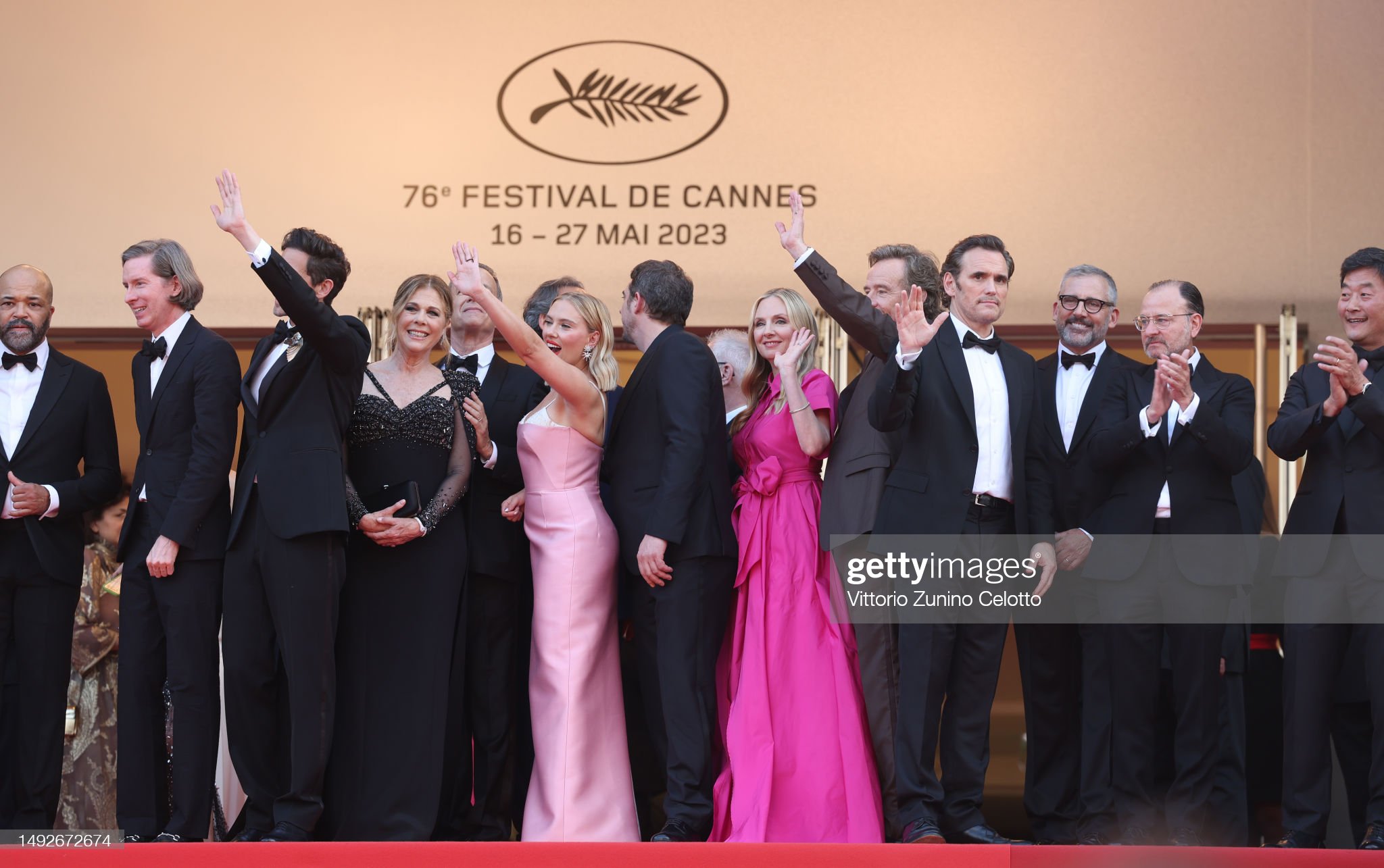 Hope Davis brilla en Cannes con vestido de  Carolina Herrera
