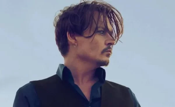 Dior firma un acuerdo de fragancias masculinas de $ 20 millones con Johnny Depp