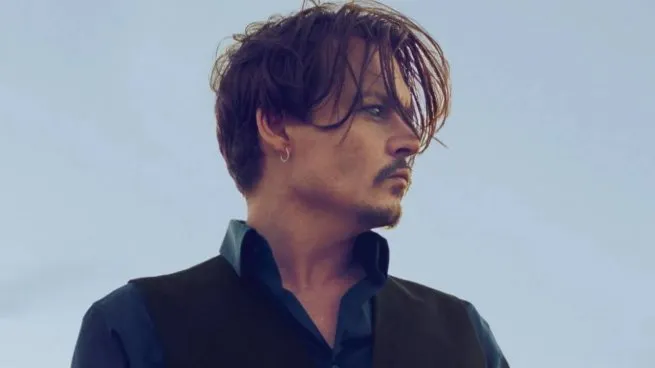 Dior firma un acuerdo de fragancias masculinas de $ 20 millones con Johnny Depp