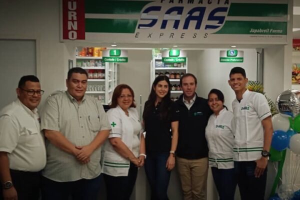 Farmacia SAAS inaugura un nuevo detal en la modalidad express
