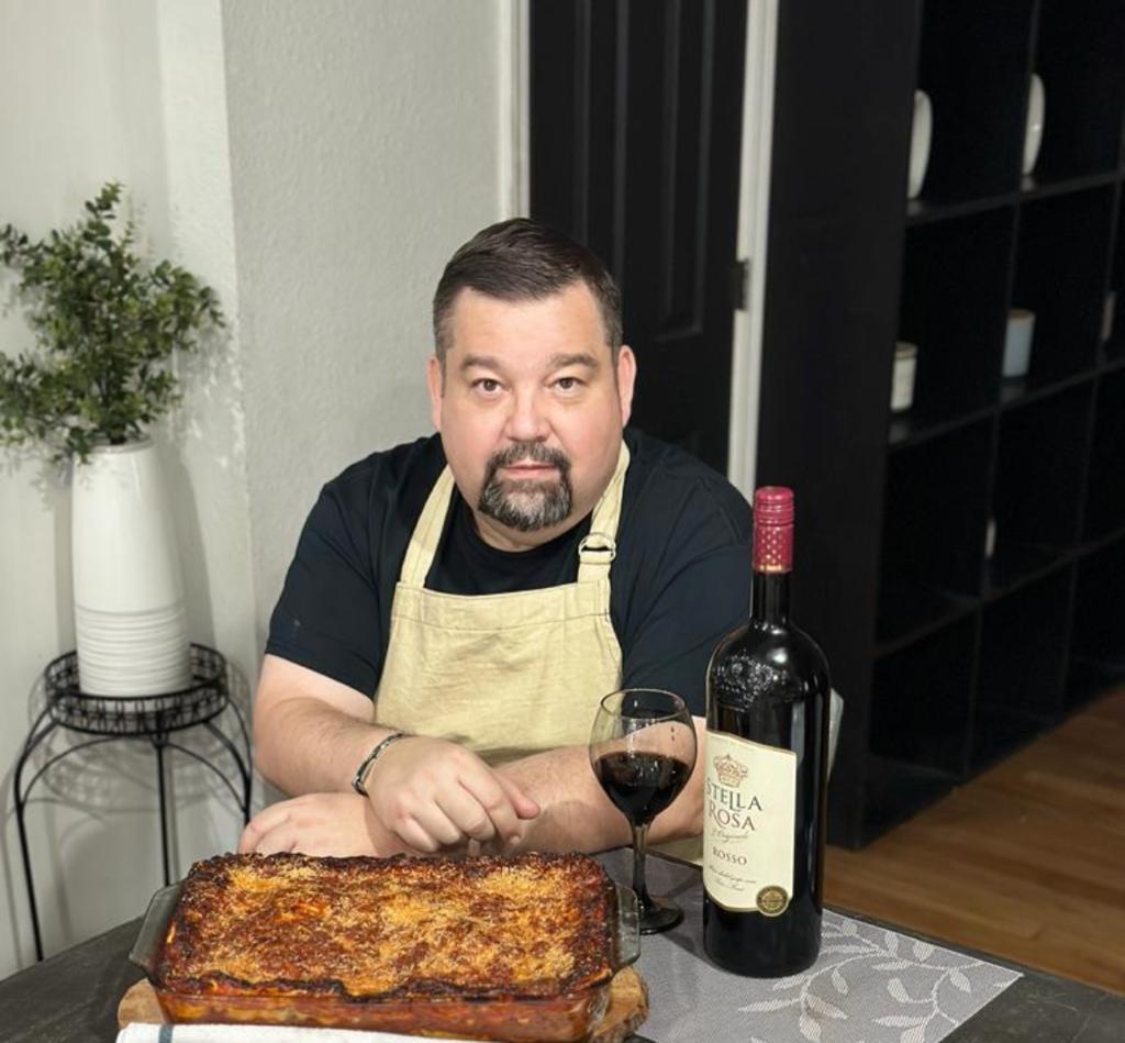 EL GRAN CHEF ARMANDO BIANCHINI PRESENTA SU LIBRO “COMIENDO, VIAJANDO Y GOZANDO”