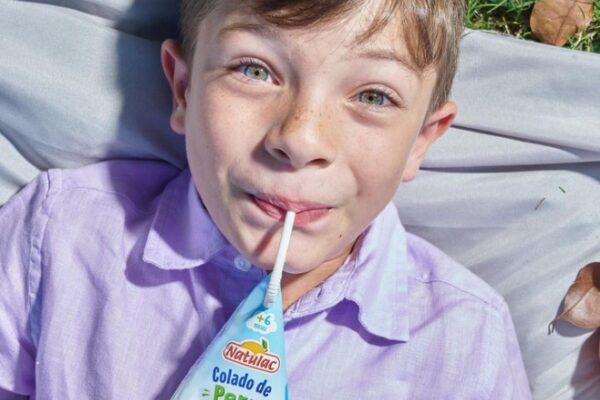 Compota Natulac con pitillo: el snack ideal para tus vacaciones