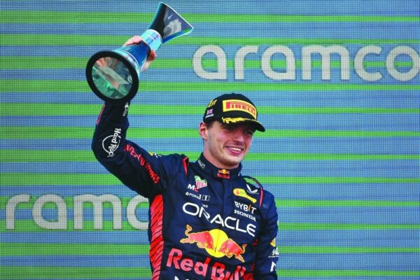Verstappen suma otra victoria de GP en una temporada imbatible