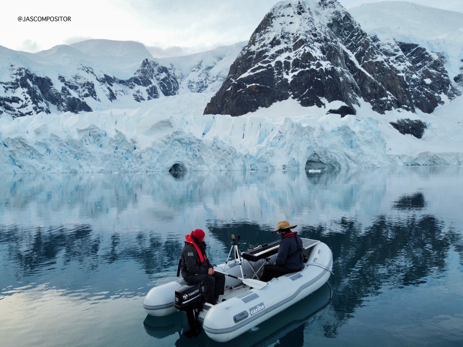 Primera expedición artística a La Antártida es de un Venezolano: José Agustín Sánchez