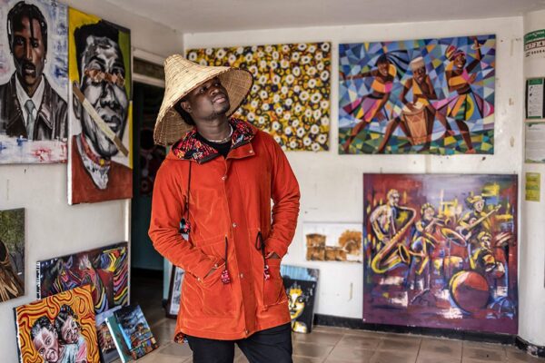 El diseñador Avido pone a los barrios pobres de Kenia en el mapa de la moda.