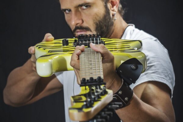 One Sebas presenta su nuevo tema