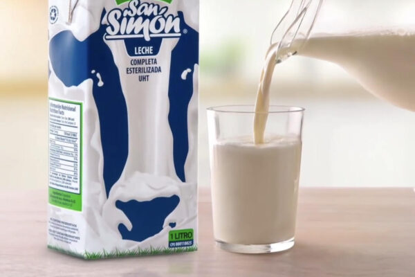 Leche completa: una fuente nutricional inigualable para los niños