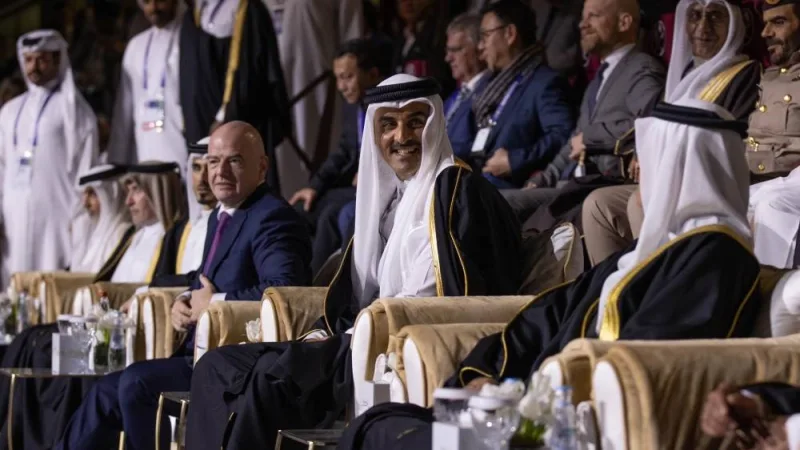 Emir expresa la felicidad de Qatar por albergar la Copa Asiática