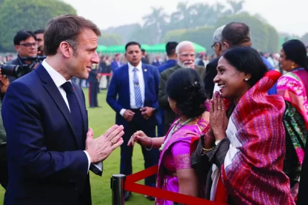 India festeja a Macron de Francia en desfile militar anual