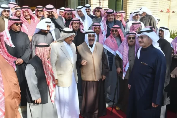 Emir de Kuwait lanza las  festividades nacionales