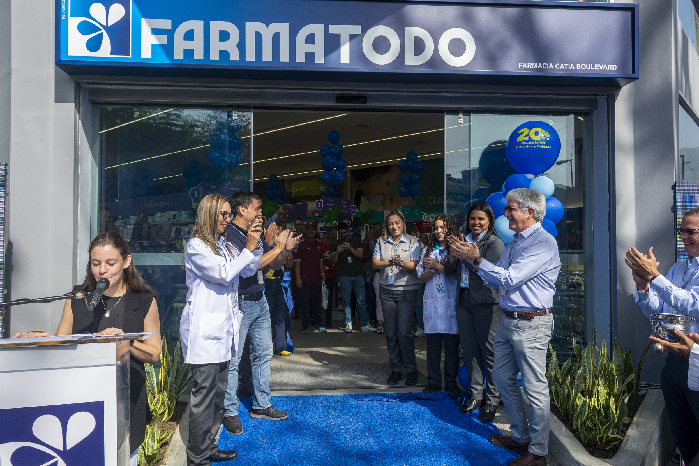 Farmatodo Inaugura su Farmacia Número 191 «Catia Boulevard» en un Nuevo Hito para la Comunidad