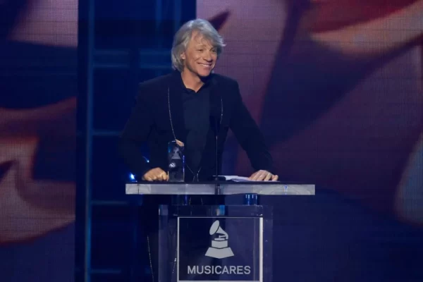 El rockero Jon Bon Jovi homenajeado en la gala previa a los Grammy