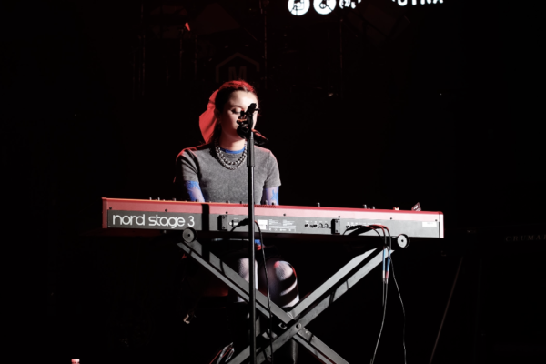 JOAQUINA DESLUMBRA EL YOUTUBE THEATRE DE LOS ÁNGELES DURANTE SU ACTUACIÓN EN EL ÚLTIMO SHOW DE LA GIRA  ‘SI AYER FUERA HOY’ DE MORAT
