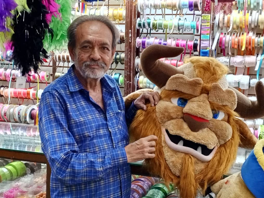 Las carrozas de Jose Gregorio Guevara causan sensación