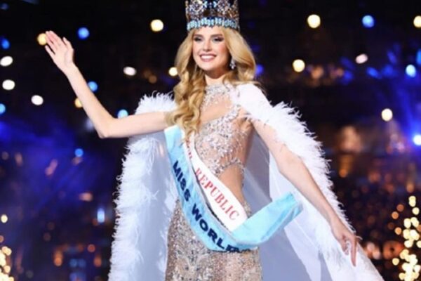 Krystyna Pyszkova de la República Checa gana el título de Miss Mundo 2024