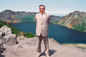 Kim Il Sung, Eterno Sol