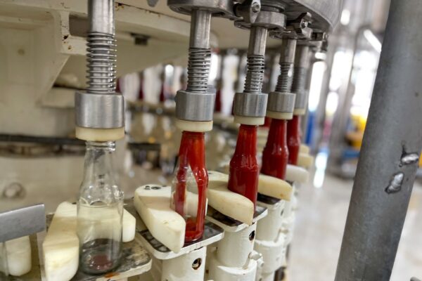 Alimentos La Giralda con 9 territorios comerciales a nivel nacional, una empresa que evoluciona y tiene 80 años construyendo país